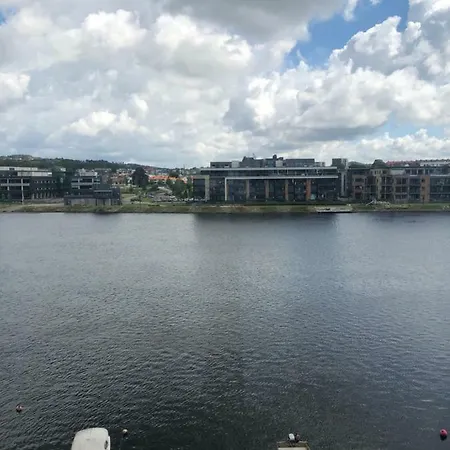 Stayplus Riverview Apartment